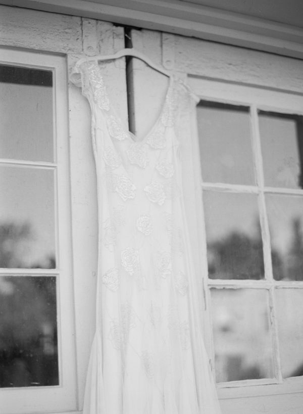 lavish-red-and-navy-wedding-ideas