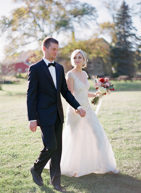 lavish-red-and-navy-wedding-ideas