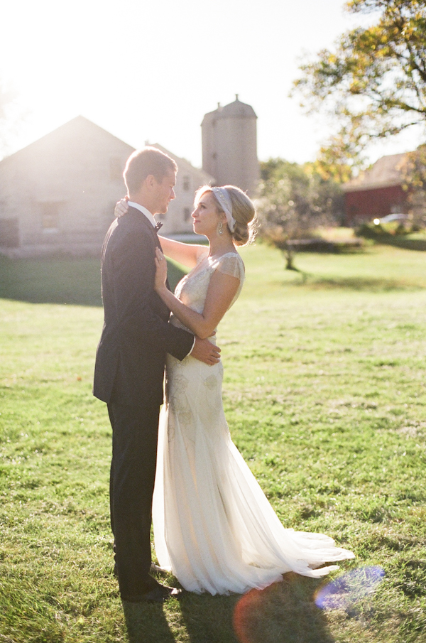 lavish-red-and-navy-wedding-ideas