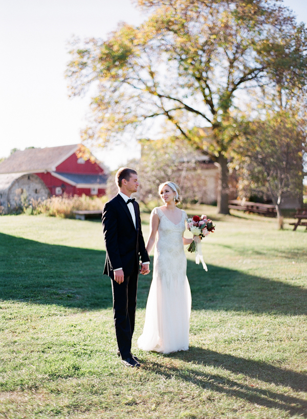 lavish-red-and-navy-wedding-ideas