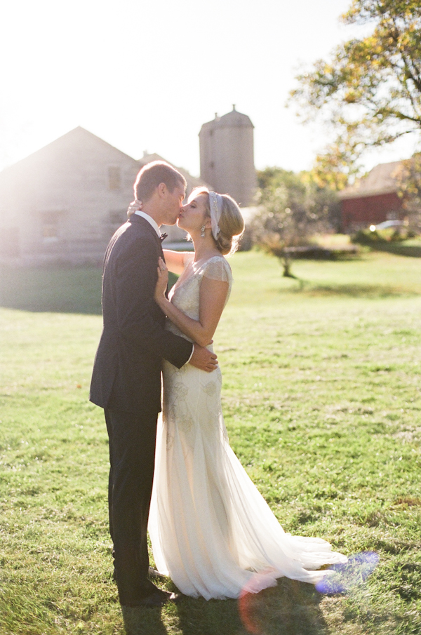 lavish-red-and-navy-wedding-ideas
