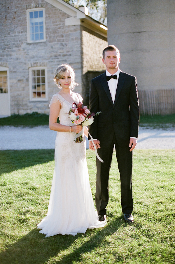 lavish-red-and-navy-wedding-ideas