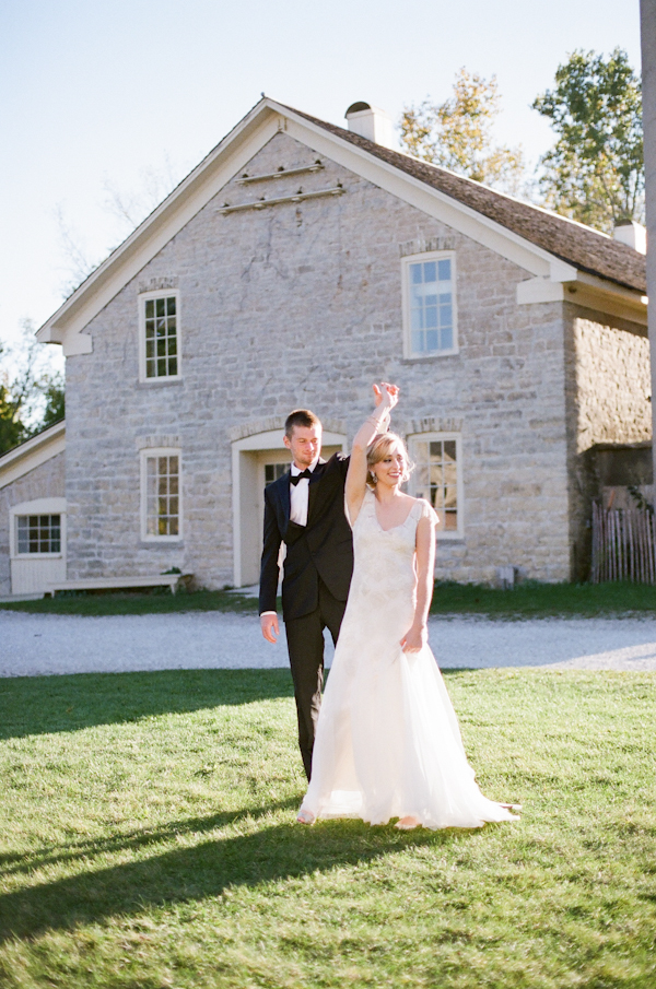 lavish-red-and-navy-wedding-ideas