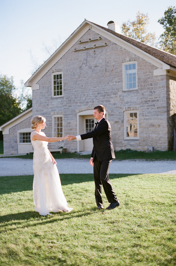 lavish-red-and-navy-wedding-ideas