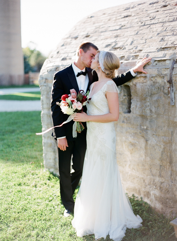 lavish-red-and-navy-wedding-ideas