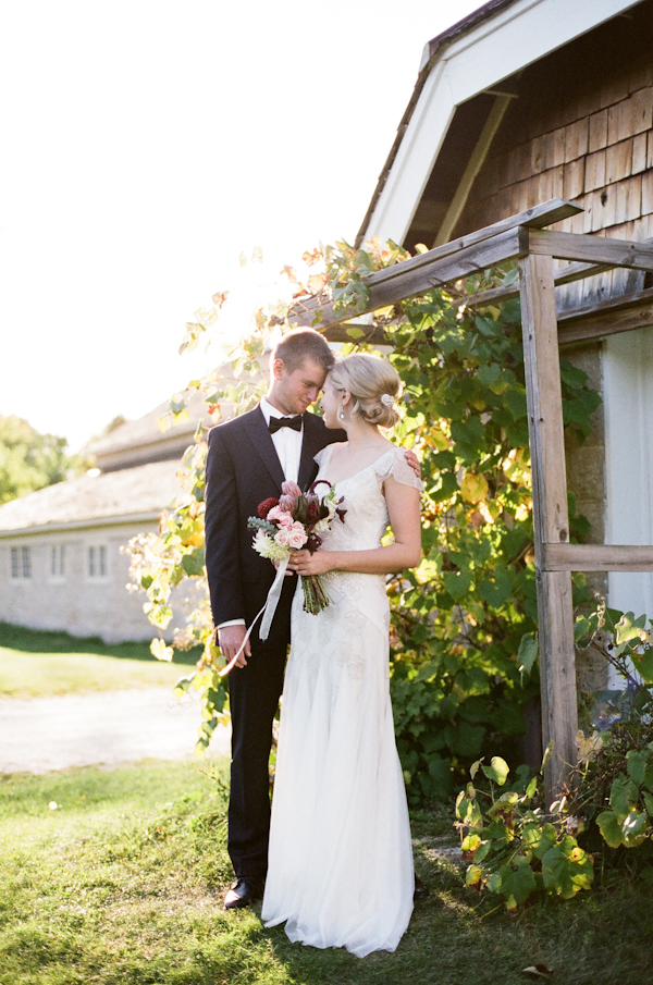 lavish-red-and-navy-wedding-ideas