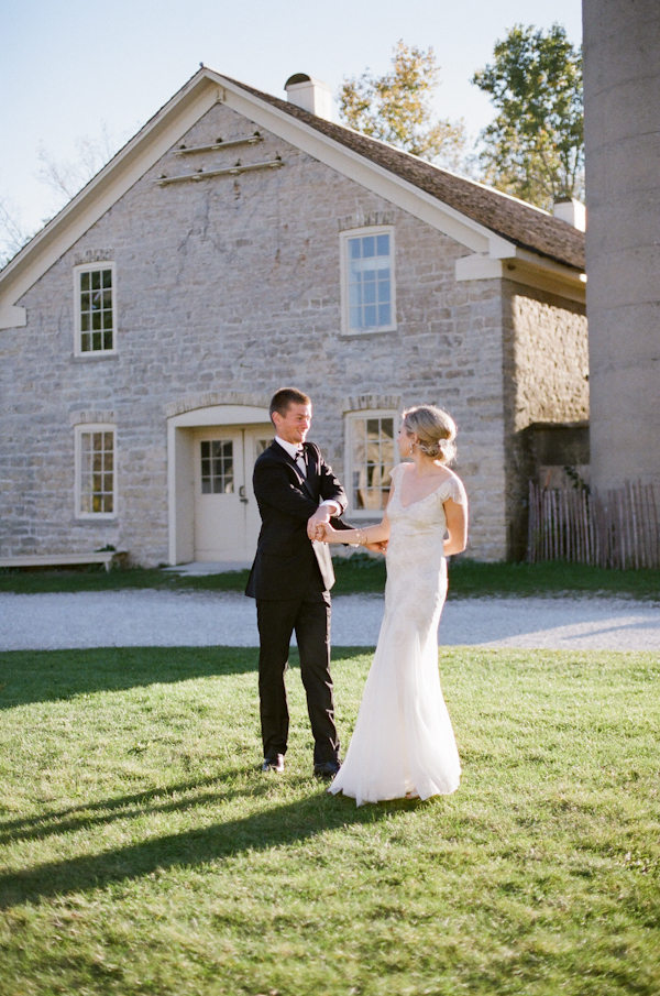 lavish-red-and-navy-wedding-ideas