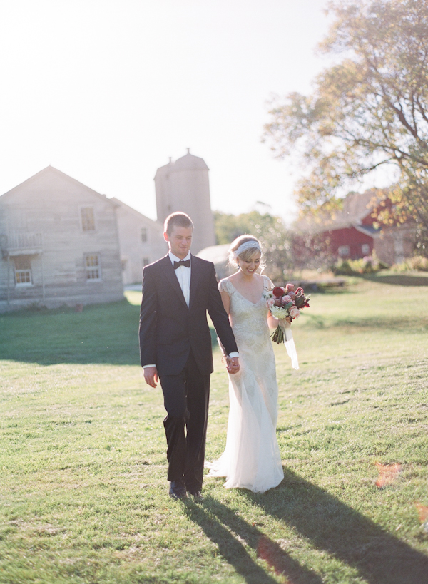 lavish-red-and-navy-wedding-ideas