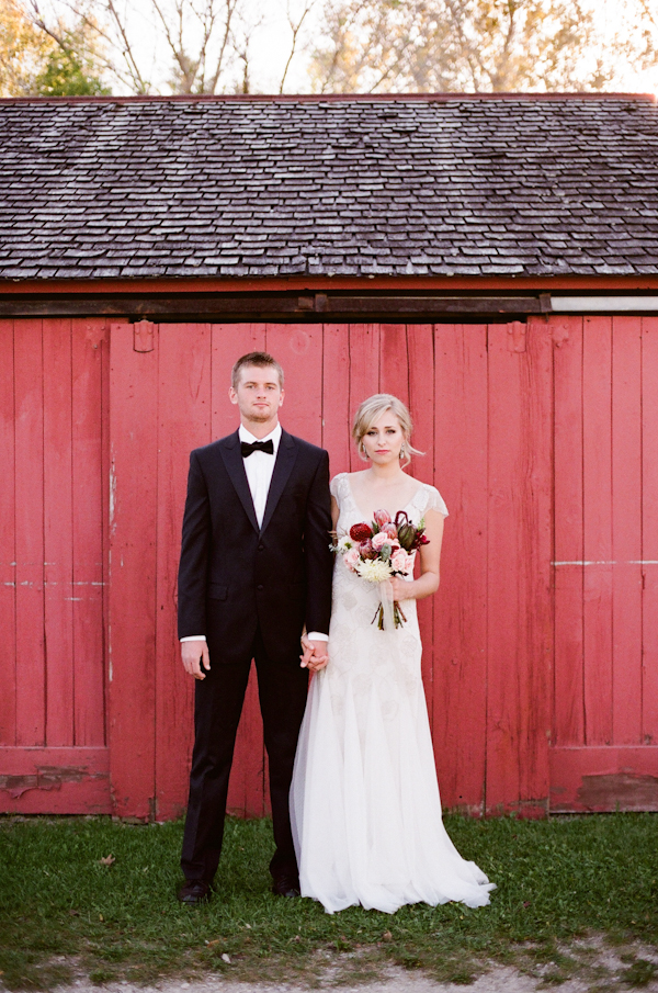 lavish-red-and-navy-wedding-ideas