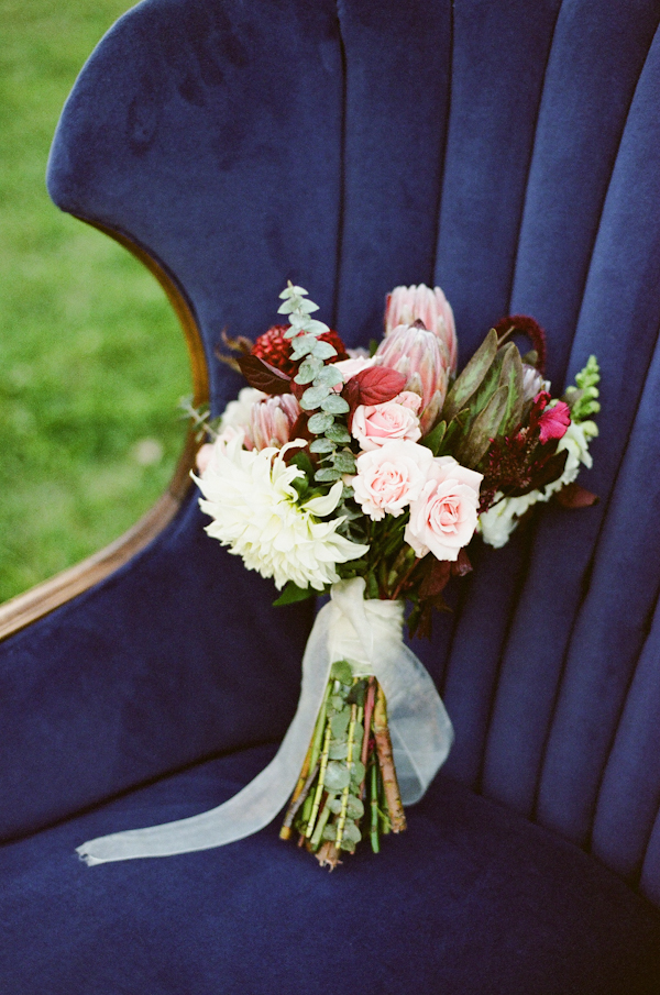 lavish-red-and-navy-wedding-ideas