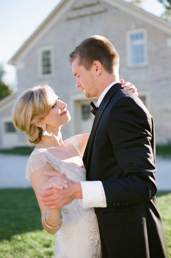 lavish-red-and-navy-wedding-ideas