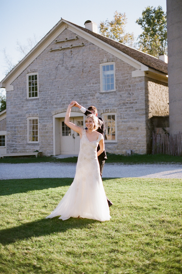 lavish-red-and-navy-wedding-ideas