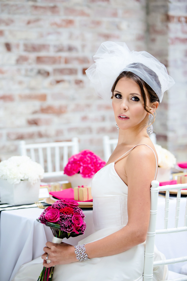 modern-black-and-gold-wedding-ideas