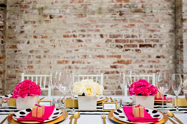 modern-black-and-gold-wedding-ideas