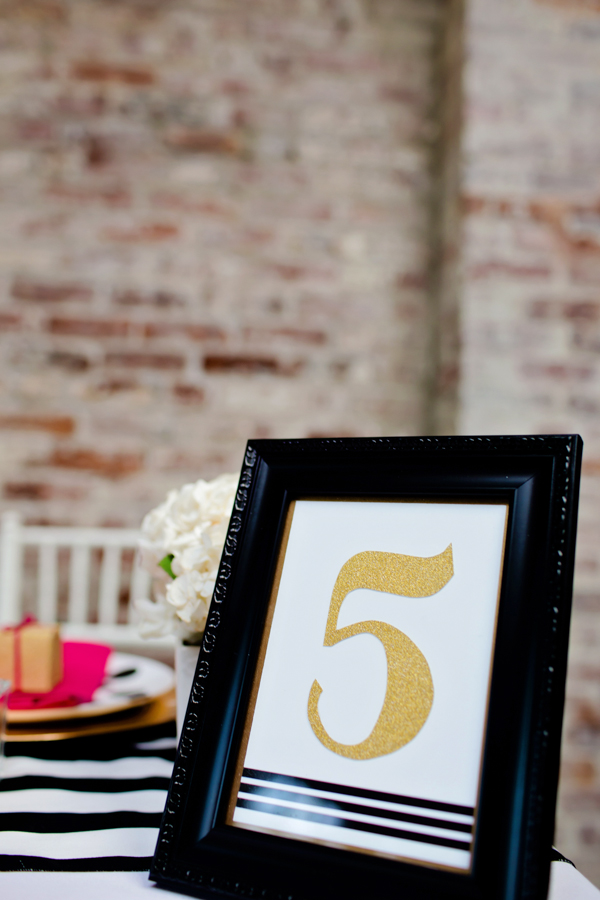 modern-black-and-gold-wedding-ideas