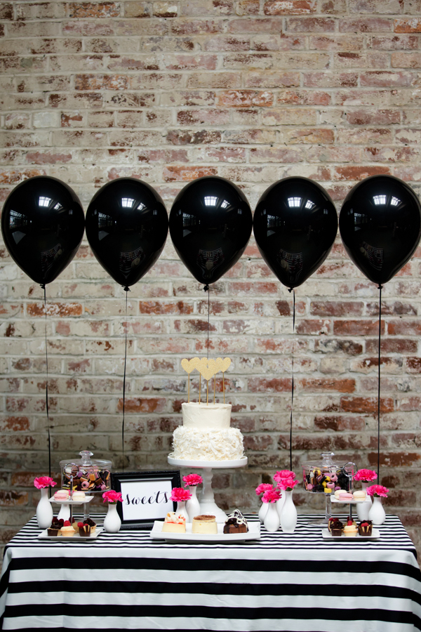modern-black-and-gold-wedding-ideas