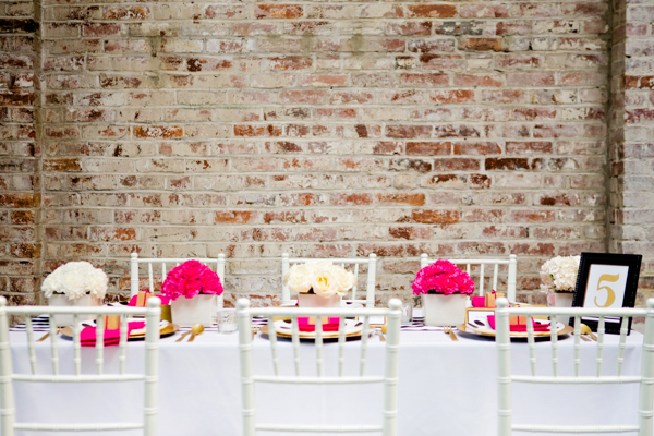 modern-black-and-gold-wedding-ideas