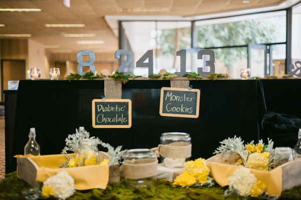 navy-and-yellow-wedding-in-south-dakota