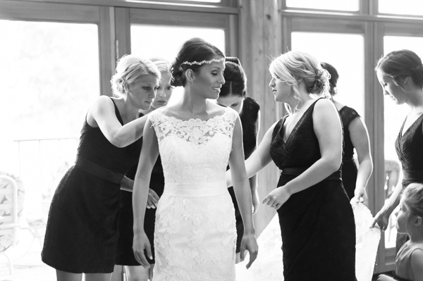 navy-and-yellow-wedding-in-south-dakota