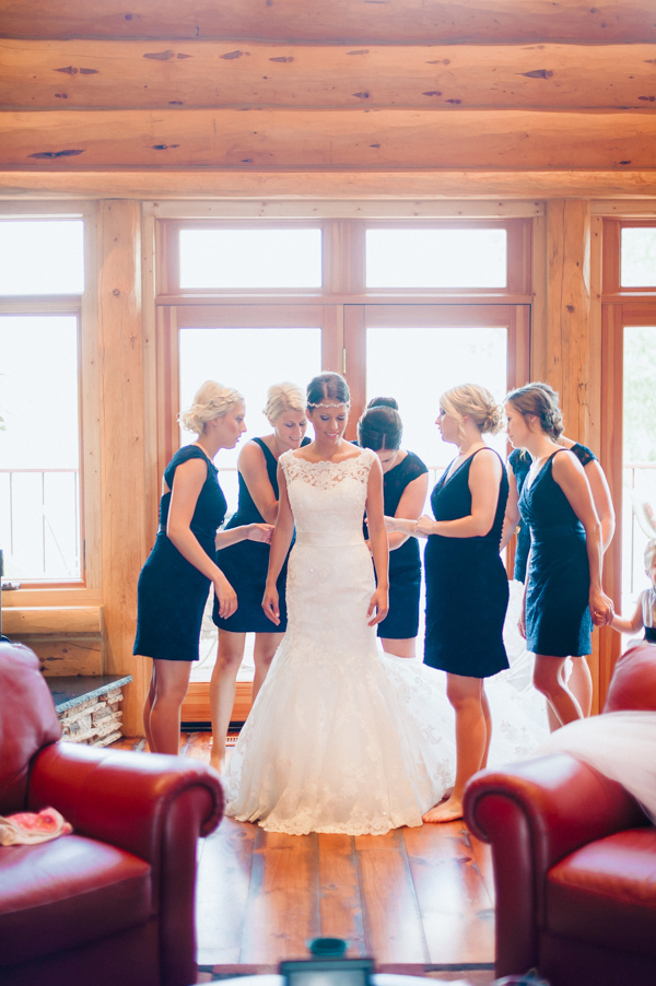 navy-and-yellow-wedding-in-south-dakota