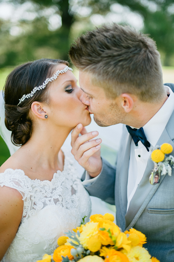 navy-and-yellow-wedding-in-south-dakota