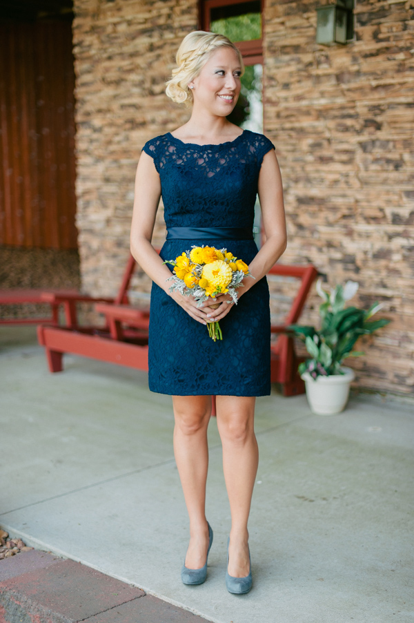 navy-and-yellow-wedding-in-south-dakota