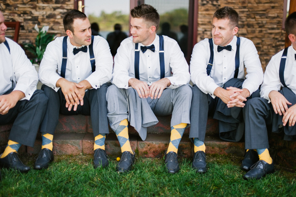 navy-and-yellow-wedding-in-south-dakota