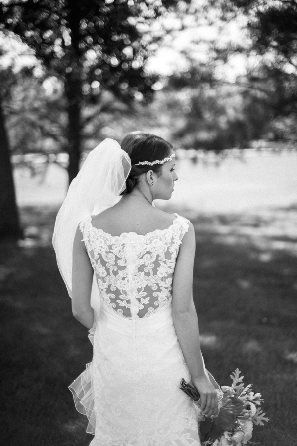 navy-and-yellow-wedding-in-south-dakota