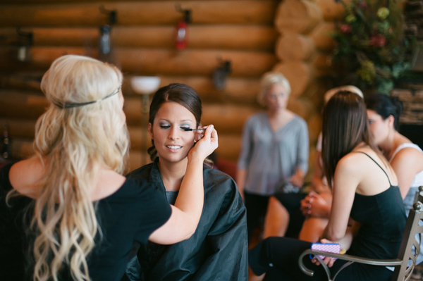 navy-and-yellow-wedding-in-south-dakota