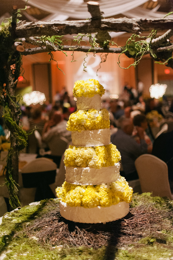 navy-and-yellow-wedding-in-south-dakota