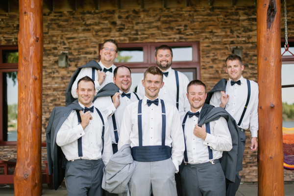 navy-and-yellow-wedding-in-south-dakota