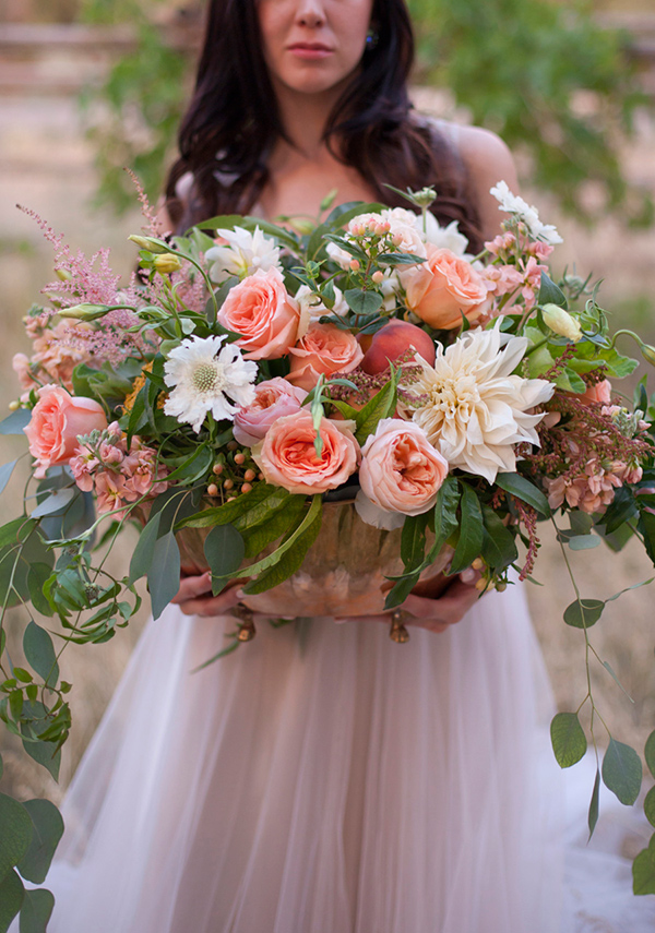 peachy-keen-wedding-inspiration
