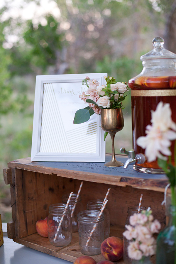 peachy-keen-wedding-inspiration
