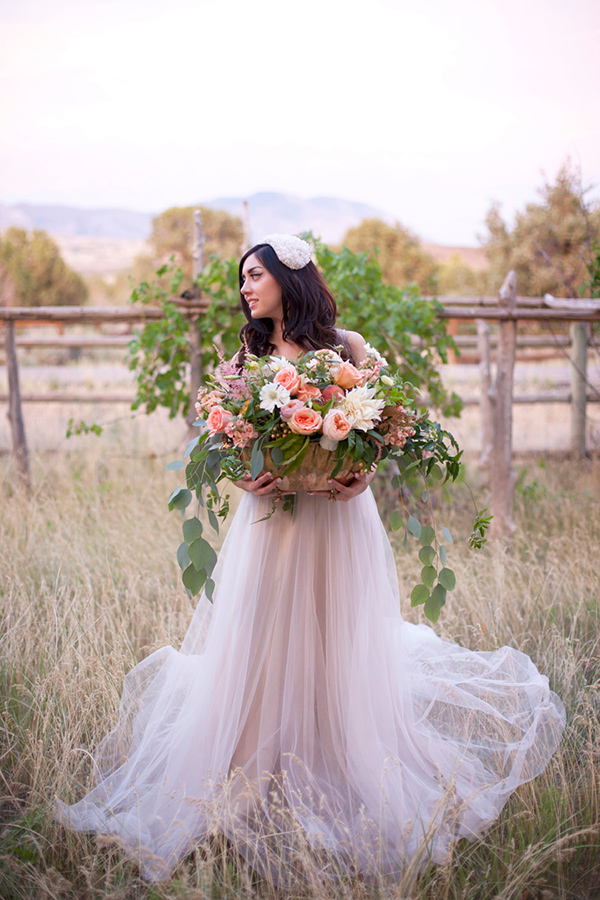 peachy-keen-wedding-inspiration