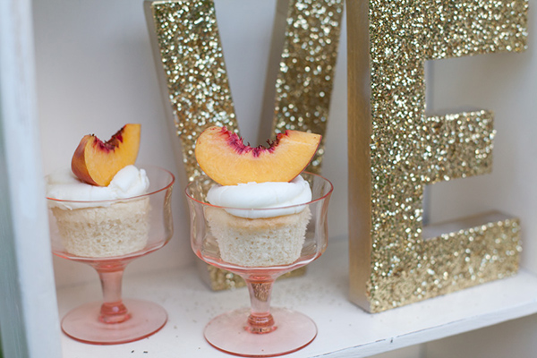 peachy-keen-wedding-inspiration