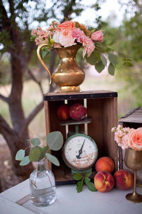 peachy-keen-wedding-inspiration