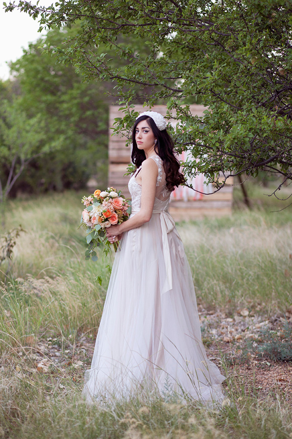 peachy-keen-wedding-inspiration