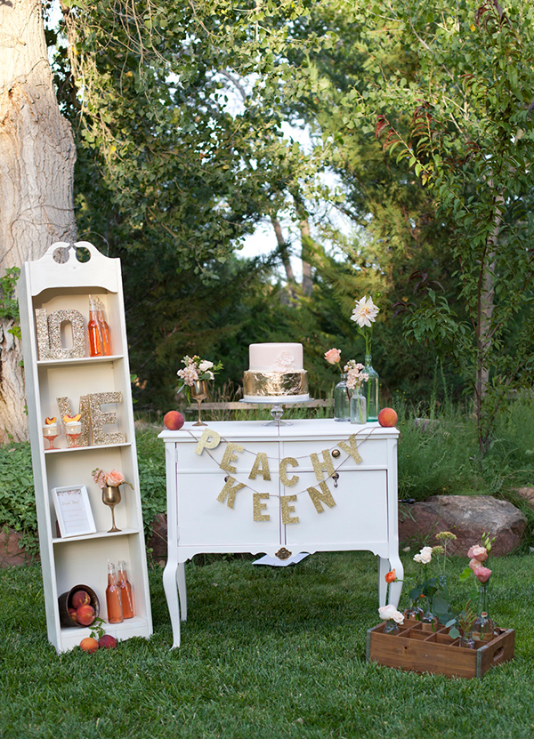 peachy-keen-wedding-inspiration