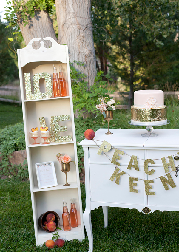 peachy-keen-wedding-inspiration
