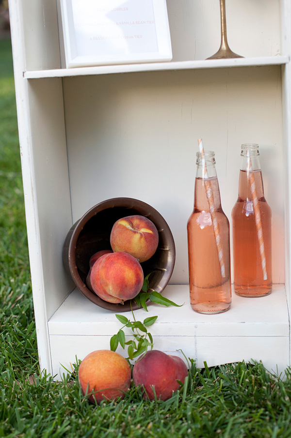 peachy-keen-wedding-inspiration