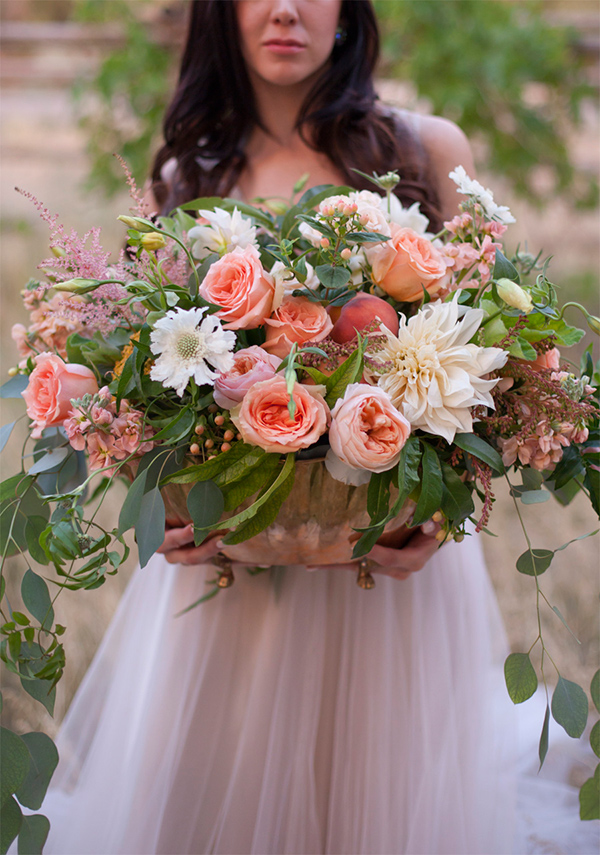 peachy-keen-wedding-inspiration