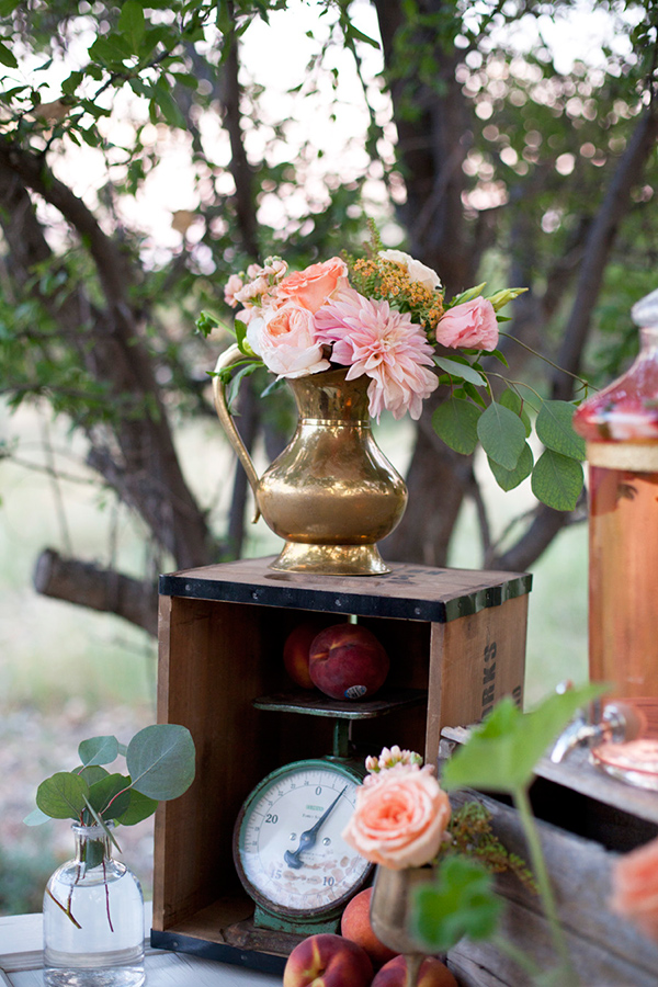peachy-keen-wedding-inspiration