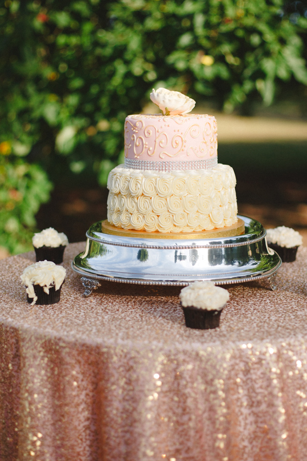 posh-pink-and-gold-wedding-ideas