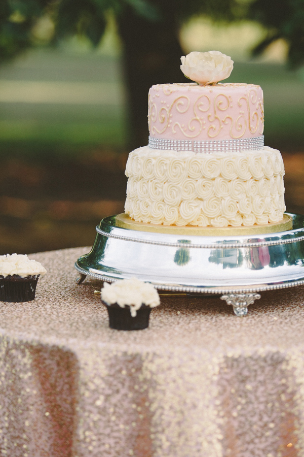 posh-pink-and-gold-wedding-ideas