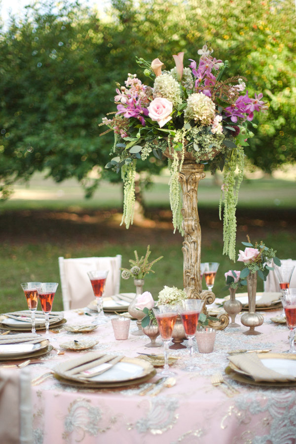 posh-pink-and-gold-wedding-ideas