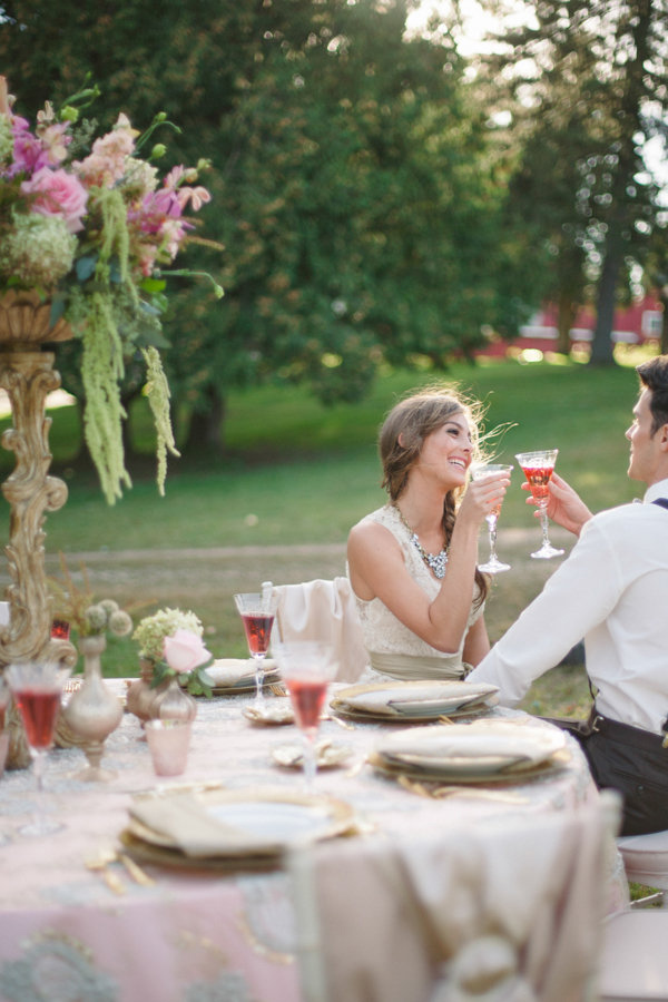 posh-pink-and-gold-wedding-ideas