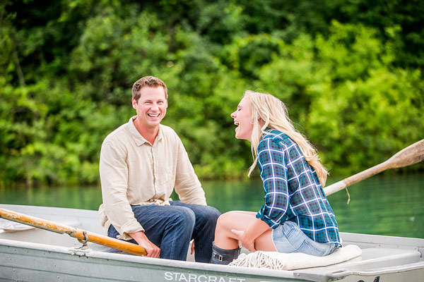 private-picnic-engagement-session