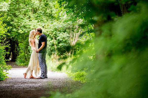 private-picnic-engagement-session
