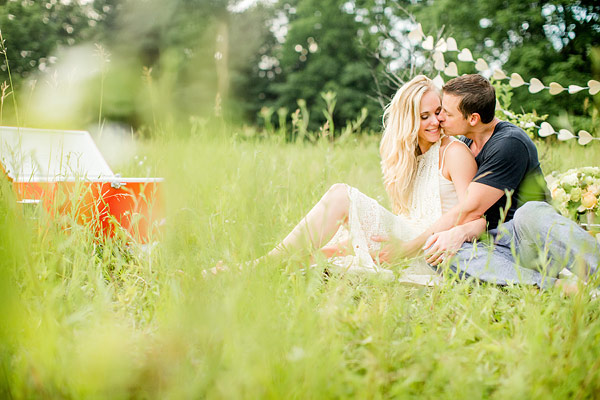private-picnic-engagement-session