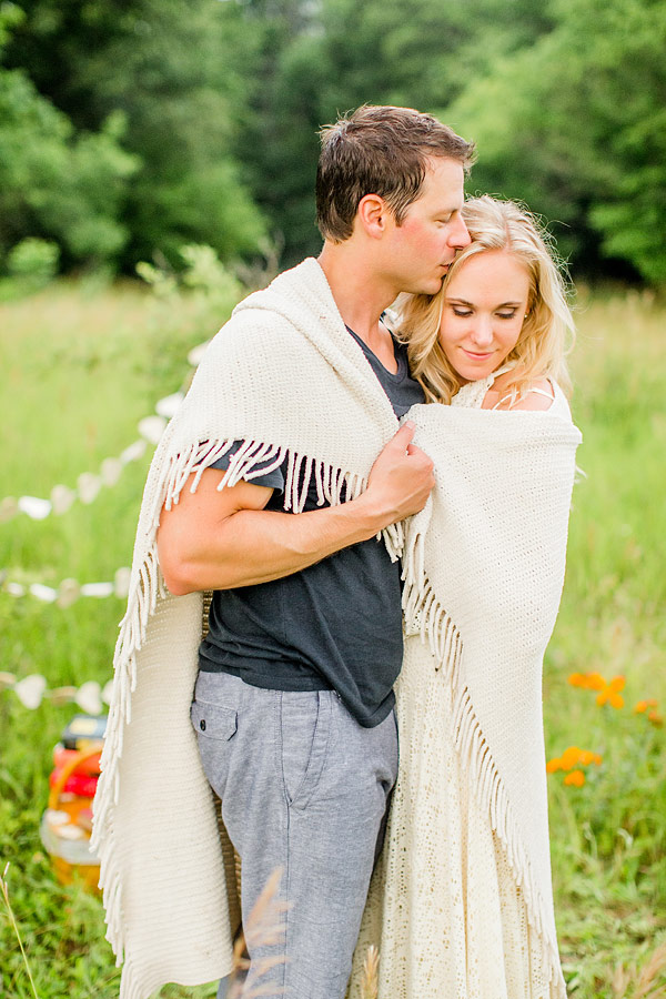 private-picnic-engagement-session